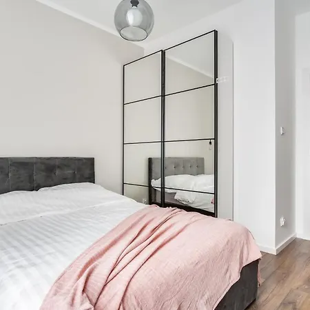 Apartman Chwaliszewo Z Balkonem - Free Parking Poznań