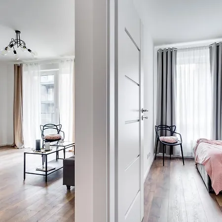 דירה Chwaliszewo Z Balkonem - Free Parking פוזנן